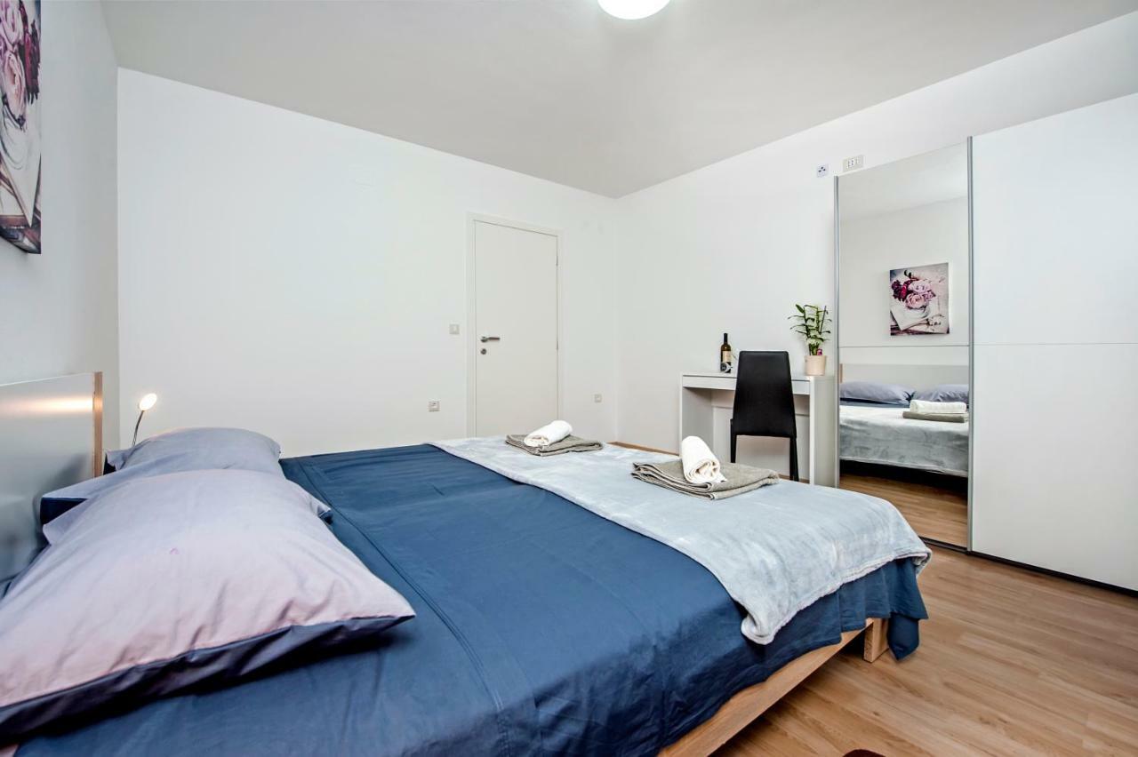 Apartman Sonata โรวีน ภายนอก รูปภาพ