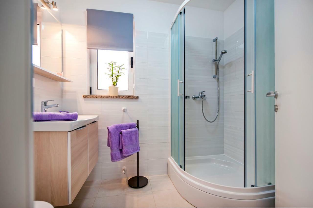 Apartman Sonata โรวีน ภายนอก รูปภาพ