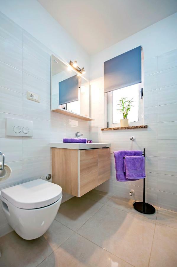 Apartman Sonata โรวีน ภายนอก รูปภาพ