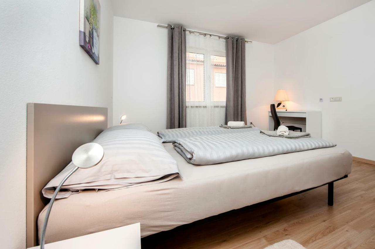Apartman Sonata โรวีน ภายนอก รูปภาพ
